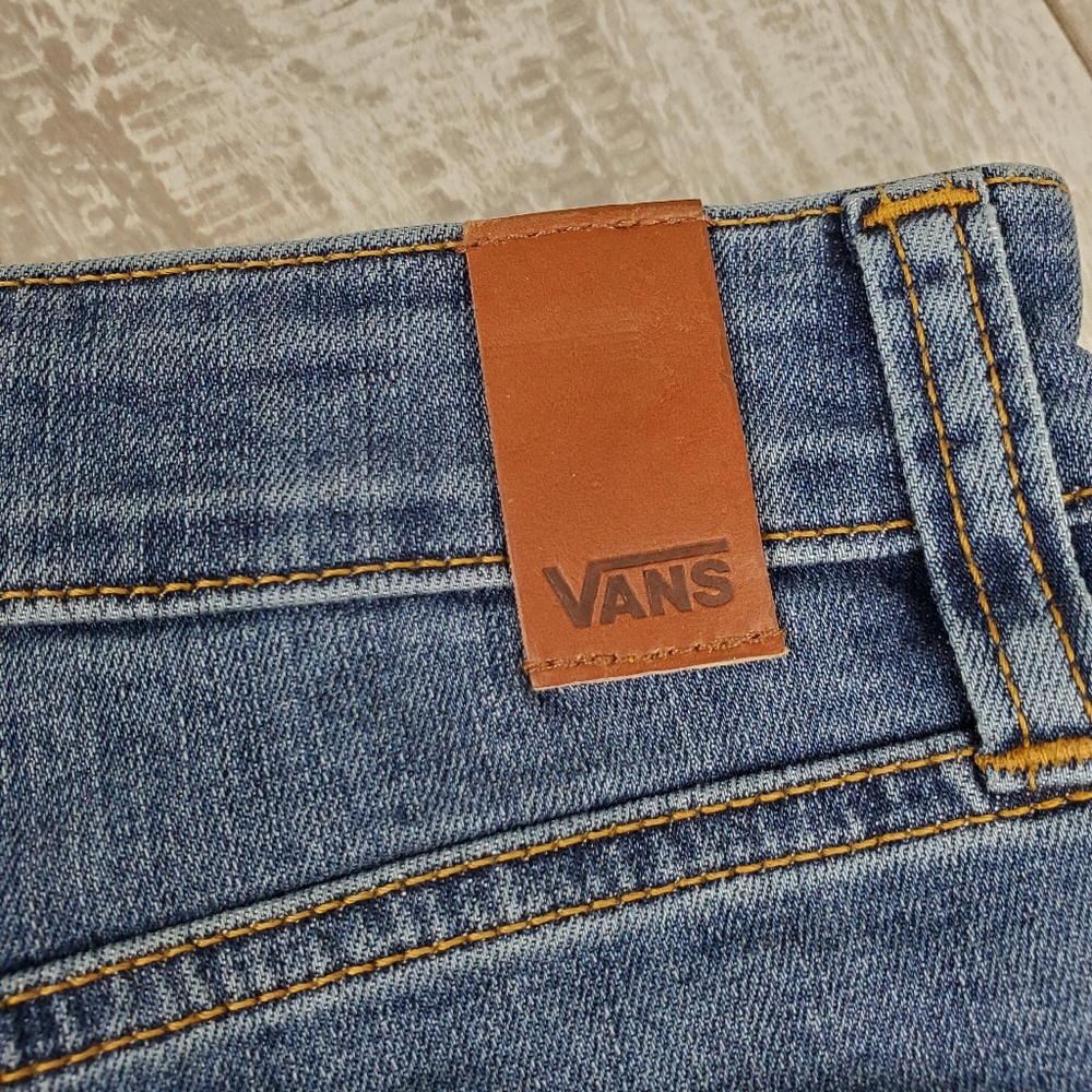 Vans Boyfriend Cuff Shorts - Picture 7 of 7